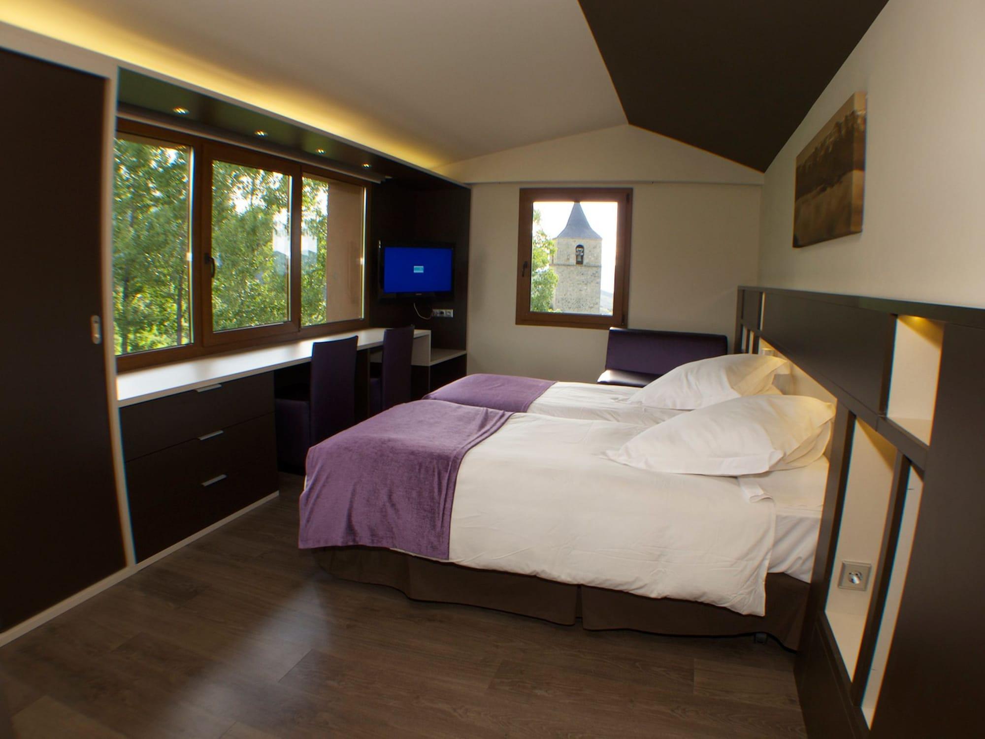 Mirador Hotel 2*